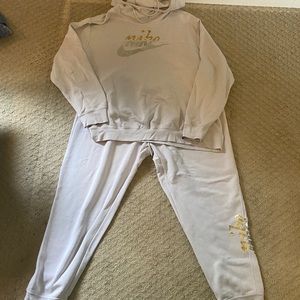 Nike Sweatsuit